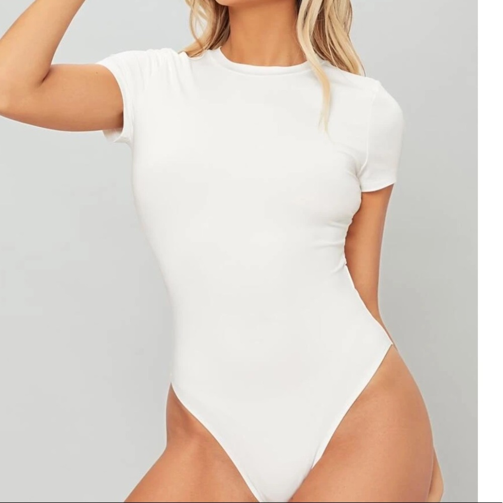 White Crewneck Fitted Bodysuit SHEIN